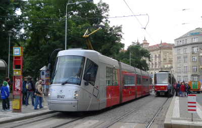 Skoda 14T at Hlavn� station